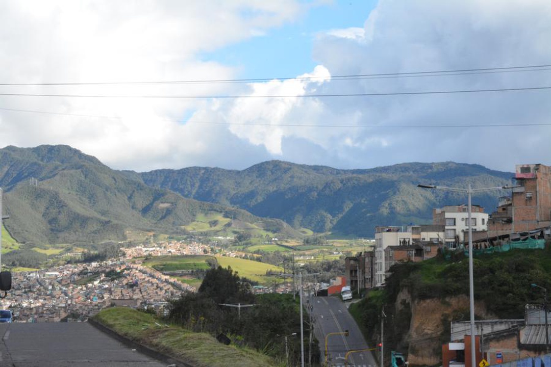 ¿How Much Is The Flight From Bogota To Pasto?